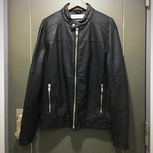 【セール‼️】ZARA Fレザーシングルライダースジャケット "L"品番