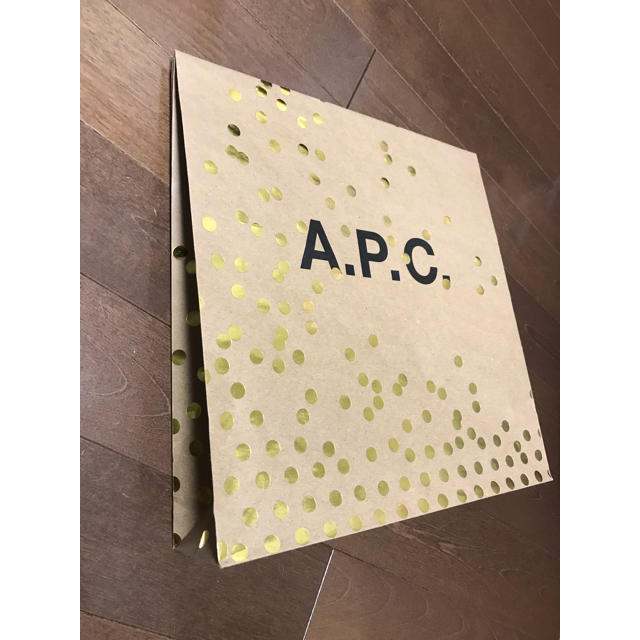 A.P.C(アーペーセー)のwoo様専用【未使用】A.P.C.半袖TシャツレディースM apc アーペーセー レディースのトップス(Tシャツ(半袖/袖なし))の商品写真