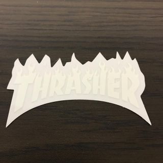 スラッシャー(THRASHER)の【縦4.7cm横8.2cm】THRASHER ファイアーロゴステッカー(ステッカー)