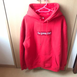 シュプリーム(Supreme)のぷれじでんと様専用☆シュプリーム ロゴパーカー(パーカー)