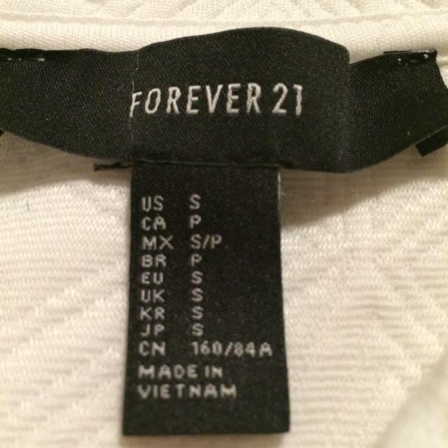 FOREVER 21(フォーエバートゥエンティーワン)のキルティング ブルゾン レディースのジャケット/アウター(ブルゾン)の商品写真