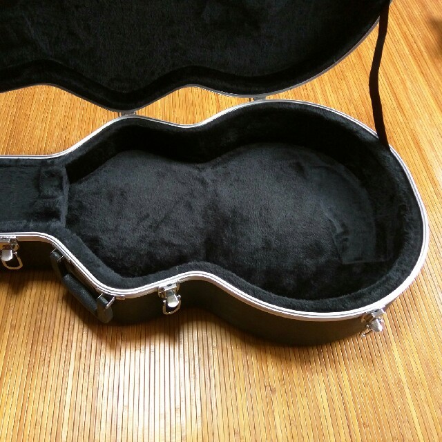 ハードケース　GATOR　GC−335 楽器のギター(ケース)の商品写真