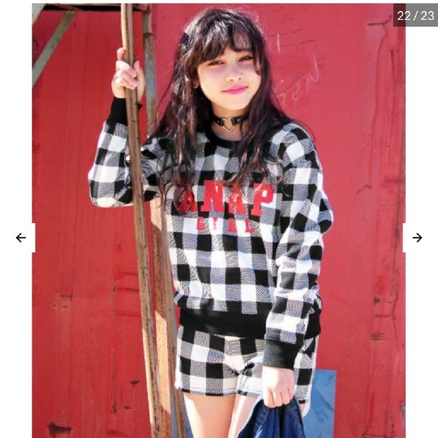 ANAP(アナップ)のANAPGIRLトレーナーセット★タイムセール2300→2100円！！ キッズ/ベビー/マタニティのキッズ服女の子用(90cm~)(Tシャツ/カットソー)の商品写真