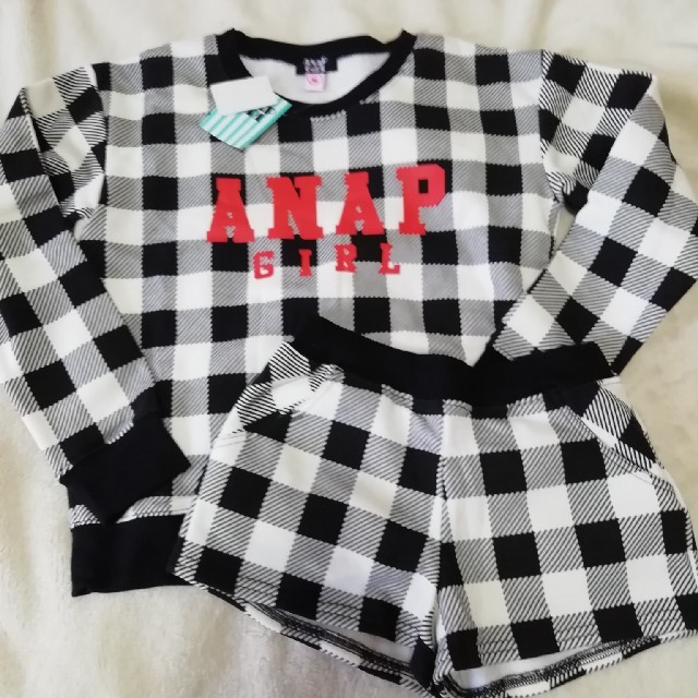 ANAP(アナップ)のANAPGIRLトレーナーセット★タイムセール2300→2100円！！ キッズ/ベビー/マタニティのキッズ服女の子用(90cm~)(Tシャツ/カットソー)の商品写真