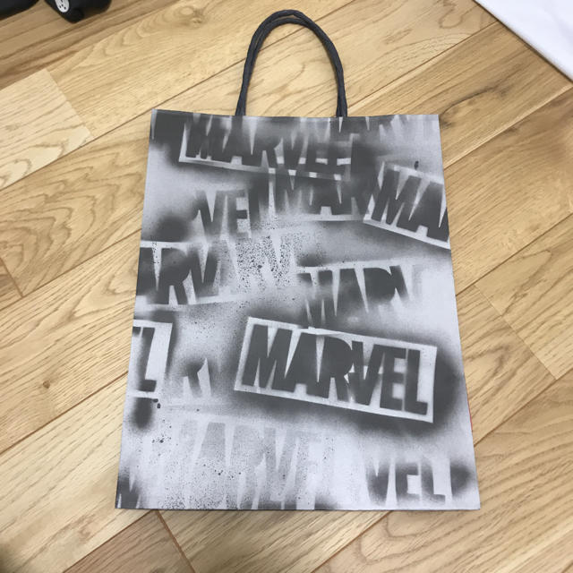 MARVEL(マーベル)のマーベル紙袋 レディースのバッグ(ショップ袋)の商品写真