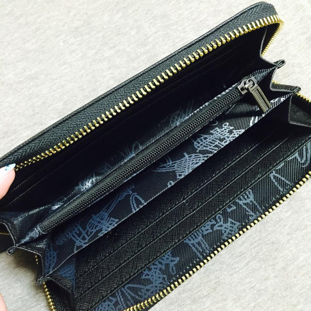 Vivienne Westwood(ヴィヴィアンウエストウッド)の新品未使用♡Vivienne♡長財布 レディースのファッション小物(財布)の商品写真