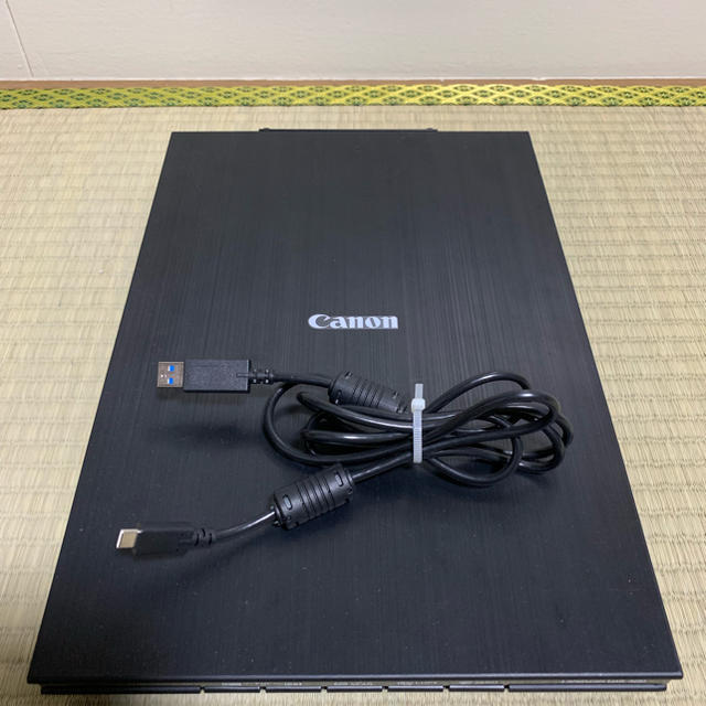 Canon(キヤノン)のCANOSCAN LIDE 400 スマホ/家電/カメラのPC/タブレット(PC周辺機器)の商品写真