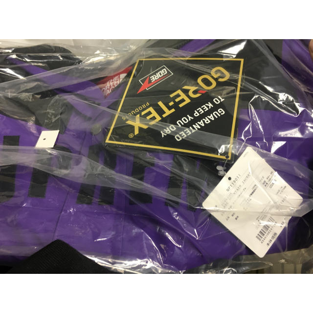 Supreme(シュプリーム)のsupreme THE NORTH FACE マウンテンパーカー S パープル メンズのジャケット/アウター(マウンテンパーカー)の商品写真