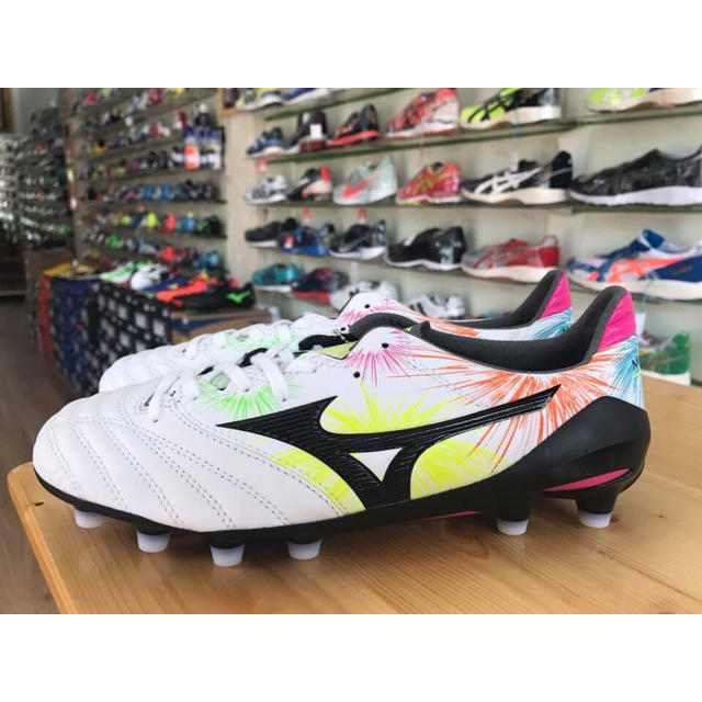 MIZUNO(ミズノ)の日本未発売！モレリアネオ2 MD 27.0cm スポーツ/アウトドアのサッカー/フットサル(シューズ)の商品写真