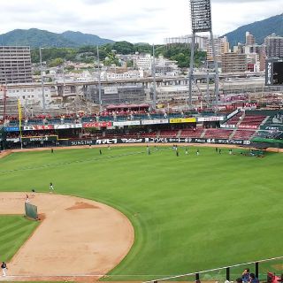 ヒロシマトウヨウカープ(広島東洋カープ)のマツダスタジアム4/6土曜日自由席二枚(野球)