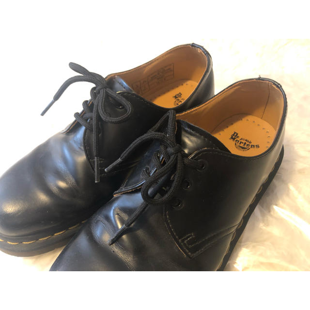 Dr.Martens(ドクターマーチン)の【Dr.Martens】24cm 人気の3ホール♩ レディースの靴/シューズ(ローファー/革靴)の商品写真