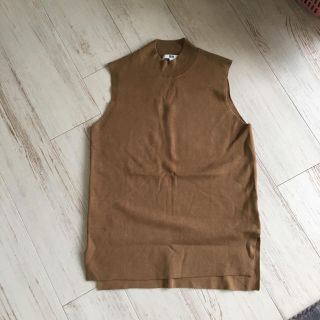 ユニクロ(UNIQLO)のUNIQLO トップス(カットソー(半袖/袖なし))