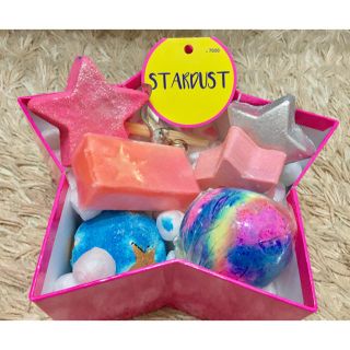 ラッシュ(LUSH)のLUSH バスボム STARDUST(入浴剤/バスソルト)