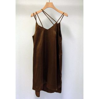 イセタン(伊勢丹)の【最終値下げ】little suzie Satin Tunic(チュニック)