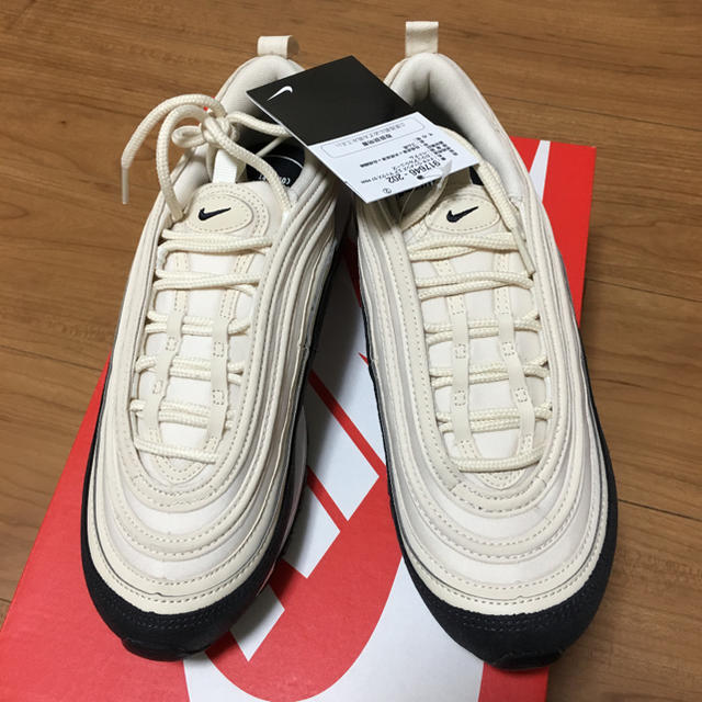 NIKE(ナイキ)の☆大人気☆NIKE AIR MAX 97 ライトクリーム×ブラック 24.5cm レディースの靴/シューズ(スニーカー)の商品写真