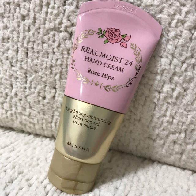 MISSHA(ミシャ)のMISSHA real moist 24 ハンドクリーム ローズヒップスの香り コスメ/美容のボディケア(ハンドクリーム)の商品写真