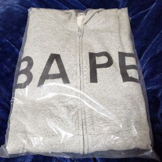 アベイシングエイプ(A BATHING APE)のA BATHING APE ジップフーディ パーカー グレー Ｌサイズ　未使用(パーカー)