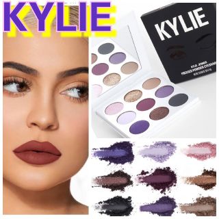 カイリーコスメティックス(Kylie Cosmetics)のKylie　cosmetics kyliejenner アイシャドウパレット　紫(アイシャドウ)