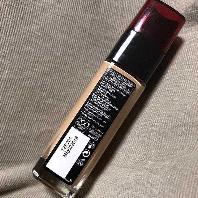 L'Oreal Paris(ロレアルパリ)のロレアルパリ リキッドファンデーション コスメ/美容のベースメイク/化粧品(ファンデーション)の商品写真