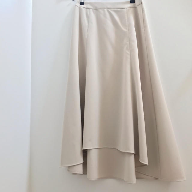 UNITED ARROWS(ユナイテッドアローズ)の新品 ユナイテッドアローズ アストラットスカート レディースのスカート(ロングスカート)の商品写真