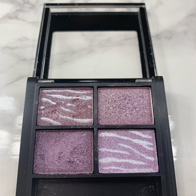 BYS(バイズ)のBYS ANIMAL INSTICTS eyeshadow  コスメ/美容のベースメイク/化粧品(アイシャドウ)の商品写真