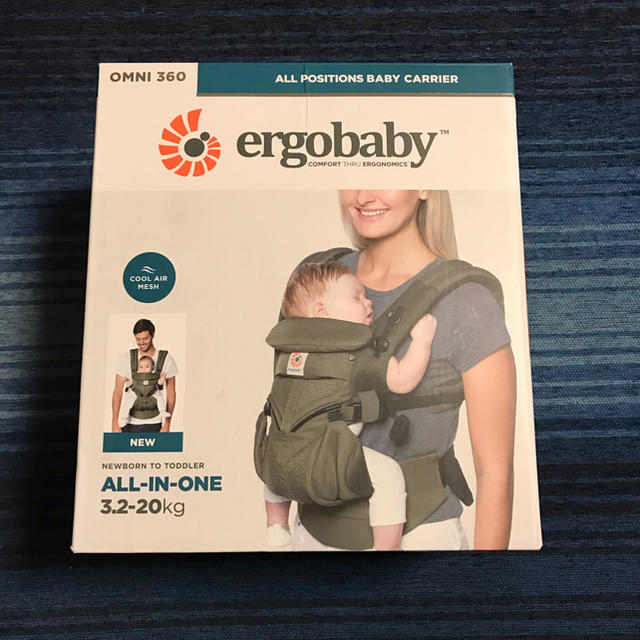 Ergobaby(エルゴベビー)のエルゴベビー・ベビーキャリア OMNI(オムニ) 360 クールエア/カーキ キッズ/ベビー/マタニティの外出/移動用品(抱っこひも/おんぶひも)の商品写真