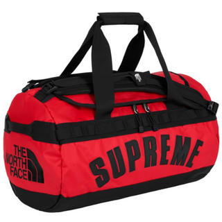 シュプリーム(Supreme)のArc Logo Small Base Camp Duffle Bag Red(バッグパック/リュック)