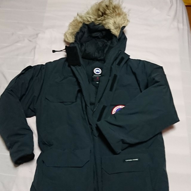 CANADA GOOSE(カナダグース)のカナダグース ダウン(テルさん専用) メンズのジャケット/アウター(ダウンジャケット)の商品写真