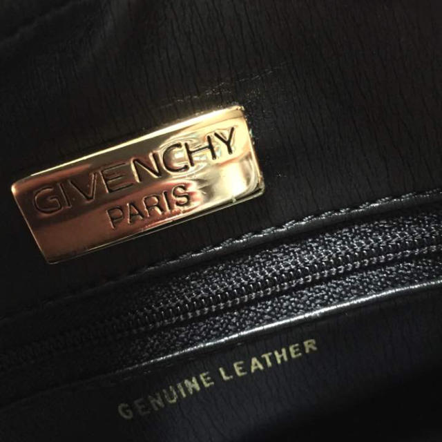 GIVENCHY - ジバンシー ショルダーバッグの通販 by Ace 's shop GIVENCHY - ジバンシー ショルダーバッグの通販 by Ace 's shop