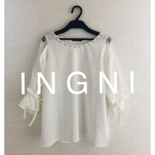 イング(INGNI)の新品★ I N G N Iイング★梨地ポンチ袖割れレース装飾付トップス(カットソー(長袖/七分))