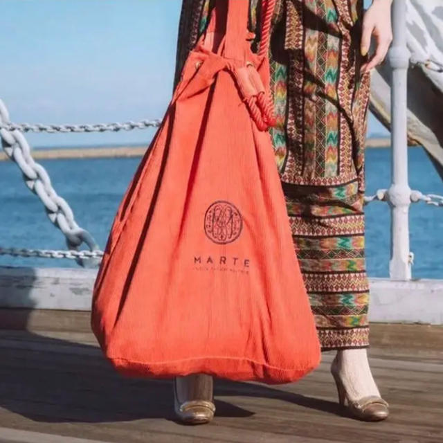 MARTE マルテ バッグ 2019 オレンジ レディースのバッグ(トートバッグ)の商品写真