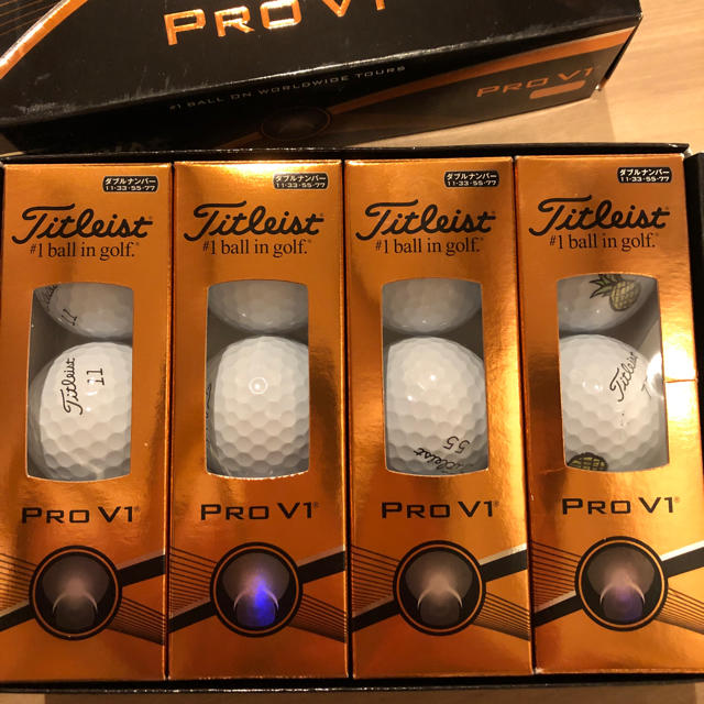 Titleist(タイトリスト)のtitlist ゴルフボール1ダース チケットのスポーツ(ゴルフ)の商品写真