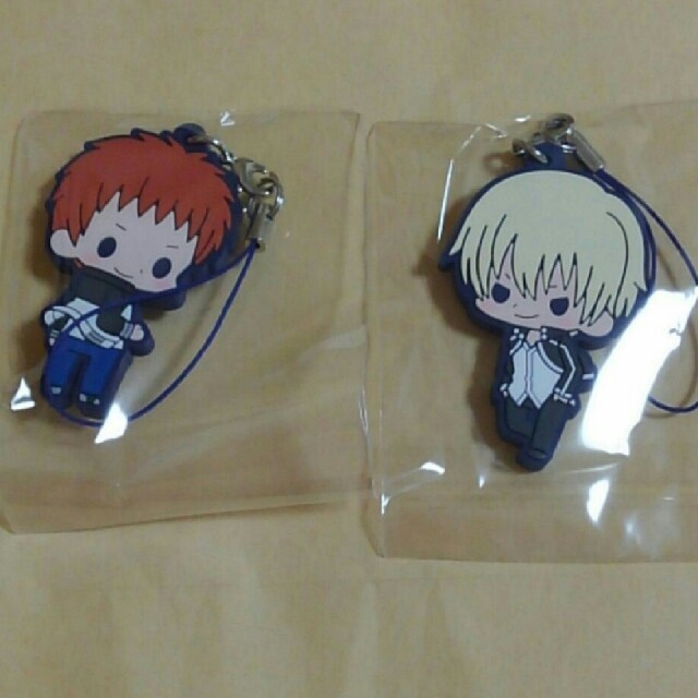 KOTOBUKIYA(コトブキヤ)のFate stay night HF ラバーストラップ 士郎・ギルガメッシュ エンタメ/ホビーのアニメグッズ(ストラップ)の商品写真