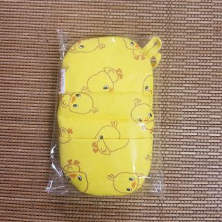 ニッシンショクヒン(日清食品)の送料込み　日清ひよこちゃん　鍋つかみ　(収納/キッチン雑貨)