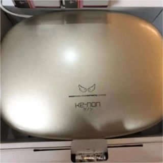 ケーノン(Kaenon)の値下げケノン・脱毛器(正規品)・美品・新品カートリッジ1個付き(ボディケア/エステ)