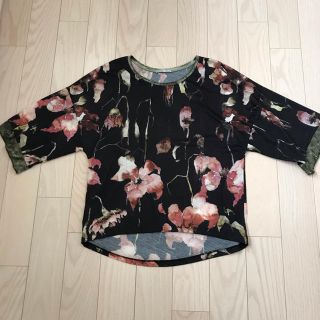 ザラ(ZARA)のZARA 水彩画カットソー Ｓ(カットソー(長袖/七分))