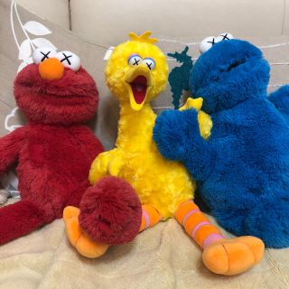 セサミストリート(SESAME STREET)のユニクロ カウズ セサミストリートコラボ ぬいぐるみ(ぬいぐるみ)