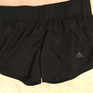 アディダス(adidas)のadidas ショートパンツ ブラック レディースMお値下げ♡(ウェア)