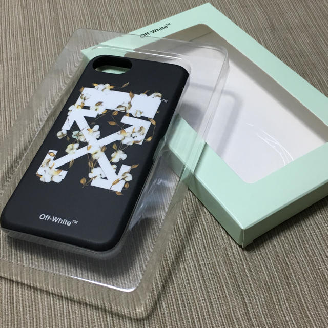 OFF-WHITE(オフホワイト)の【新品】OFF-WHITE / iPhone 8 CASE スマホ/家電/カメラのスマホアクセサリー(iPhoneケース)の商品写真