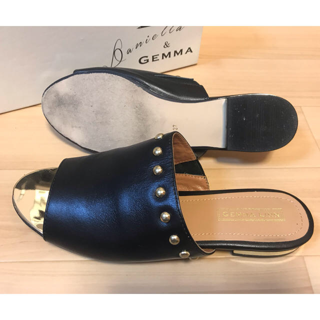 ヒガシさま専用（2点おまとめ)ダニエラアンドジェマ スタッズサンダル&エトレ レディースの靴/シューズ(サンダル)の商品写真