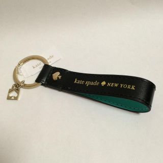 ケイトスペードニューヨーク(kate spade new york)の《新品》ケイトスペードキーホルダー(キーホルダー)