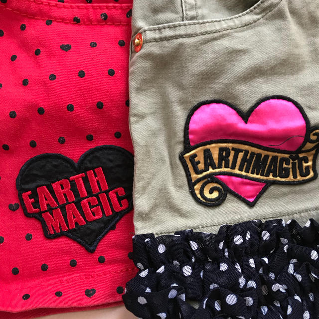 EARTHMAGIC(アースマジック)のアースマジック130センチ ミニスカート2点 キッズ/ベビー/マタニティのキッズ服女の子用(90cm~)(スカート)の商品写真