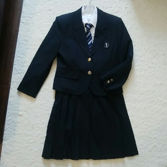 私立高校　女子制服6点セット（紺色）