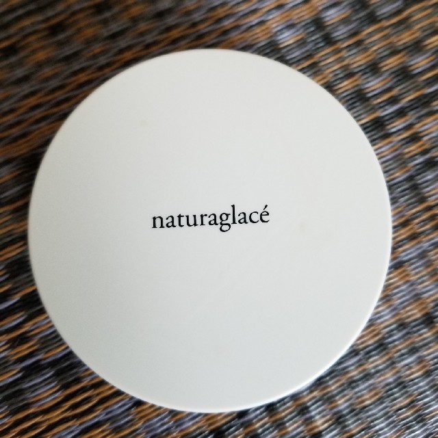 naturaglace(ナチュラグラッセ)のナチュラグラッセ　ルースパウダー　02 コスメ/美容のベースメイク/化粧品(フェイスパウダー)の商品写真