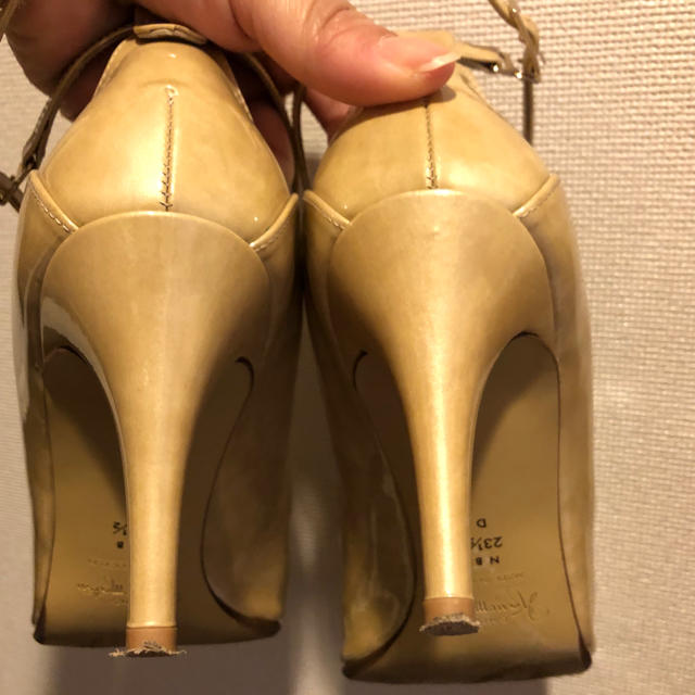 GINZA Kanematsu(ギンザカネマツ)のストラップ付きパンプス 銀座かねまつ23.5 レディースの靴/シューズ(ハイヒール/パンプス)の商品写真