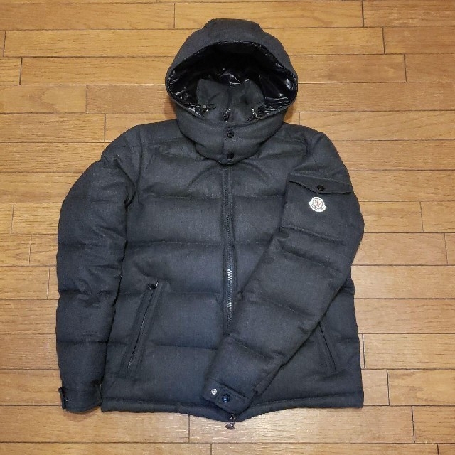 MONCLER(モンクレール)の※キタさん専用   ご購入はお控え下さい。 メンズのジャケット/アウター(ダウンジャケット)の商品写真