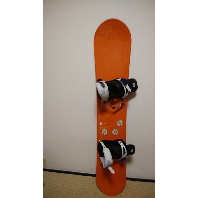 【4/14まで】スノーボード147cm（ビンディング付） スポーツ/アウトドアのスノーボード(ボード)の商品写真