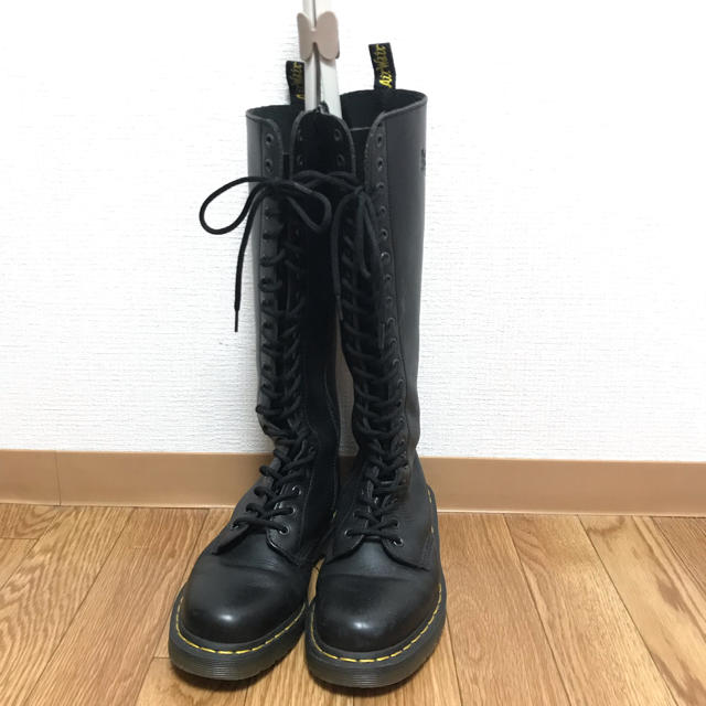 Dr.Martens 20ホール uk5