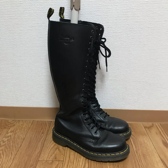 Dr.Martens 20ホール uk5