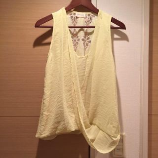 ザラ(ZARA)のザラネオンイエロートップス♡(Tシャツ(半袖/袖なし))